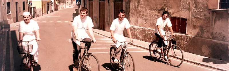 cuochi in bicicletta Caffè La Crepa Isola Dovarese 